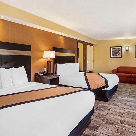 Best Western Plus Newark Airport West Buitenkant foto