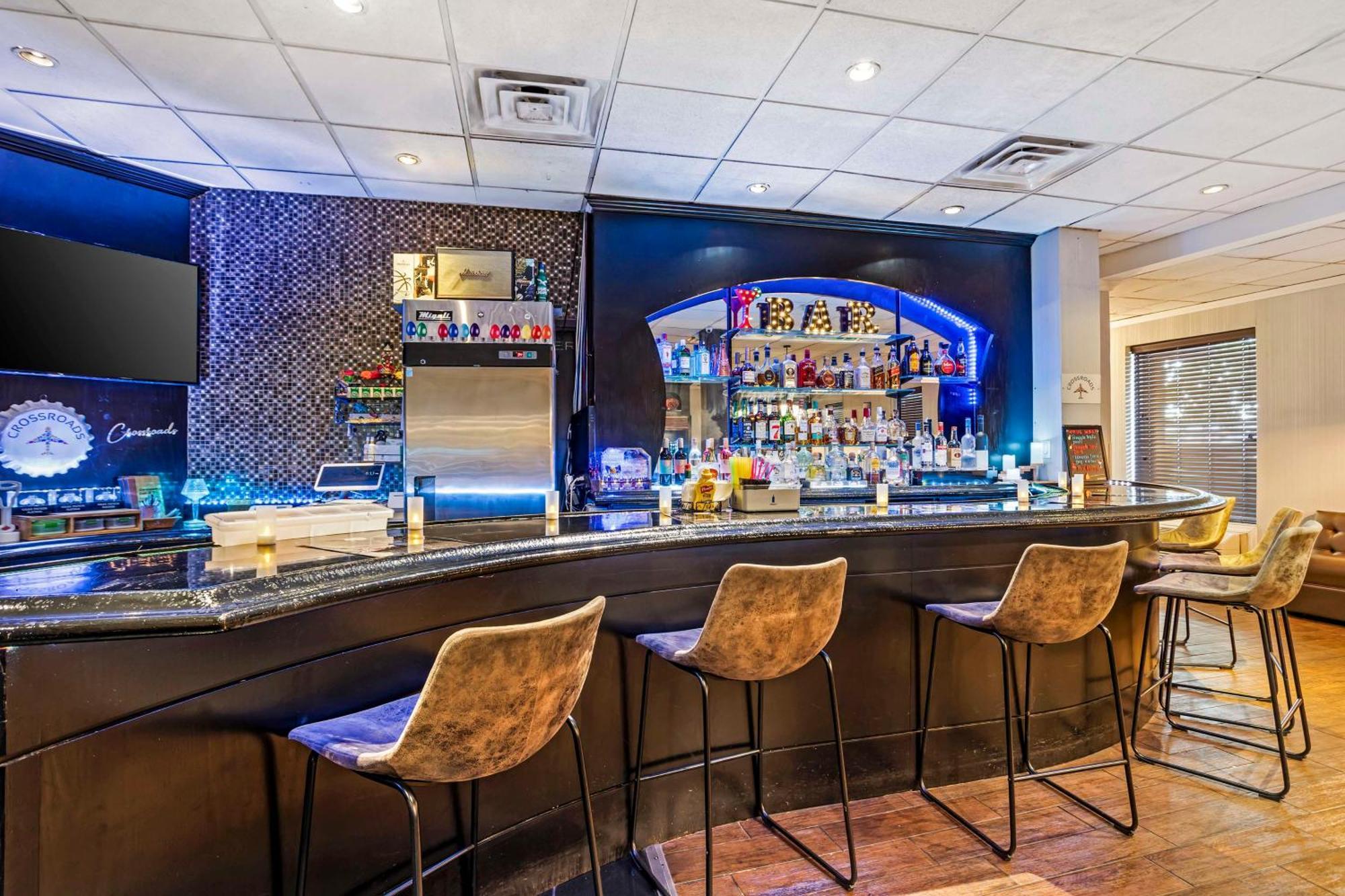 Best Western Plus Newark Airport West Buitenkant foto